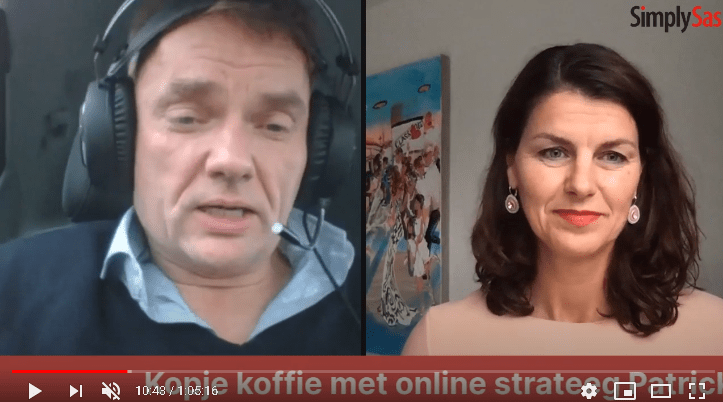 Als eerste auteur in Europa met een uitgesproken visie op contentstrategie, beleefde Patrick Petersen in 2010 een baanbrekend jaar. Destijds legde hij het fundament voor wat we nu als vanzelfsprekend beschouwen in het digitale landschap. Ruim vijftien jaar later, in een wereld die gedomineerd wordt door vluchtige algoritmen en een overvloed aan informatie, keert hij terug naar de kernvraag in een diepgaand interview. "Wat is eigenlijk engaging content?" In dit gesprek duikt Petersen in de psychologie achter interactie en de noodzaak van een duurzame engagement strategie. Is het puur de vorm, of gaat het om de dieperliggende relevantie die een gebruiker aanzet tot actie? En om het perspectief letterlijk en figuurlijk te verbreden, vond het interview plaats op een wel heel bijzondere locatie: vanuit een helikopter. Een unieke 'view from the top' op een vakgebied dat continu in beweging is.